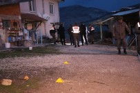 ARAZİ TARTIŞMASI - Odunluk Kavgasında Bir Aile Katledildi