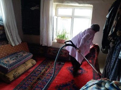 Derbent'te Yaşlılara Ve Engellilere Evde Bakım Hizmeti