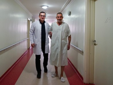 Kastamonu'da İlk Kez Prostat Kanseri Ve Böbrek Kanseri Ameliyatı Karın Zarı Açılmadan Yapıldı