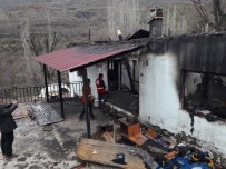 Kızılay Evi Yanan Aileye Sahip Çıktı