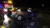 Muğla'da Hafif Ticari Araçla Otomobil Çarpıştı Açıklaması 4 Yaralı