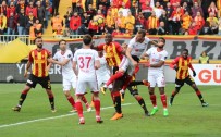 SABRİ SARIOĞLU - Spor Toto Süper Lig Açıklaması Göztepe Açıklaması 1 - Demir Grup Sivaspor Açıklaması 0 (İlk Yarı)