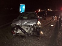 Alaşehir'de Otomobiller Kafa Kafaya Çarpıştı Açıklaması 5 Yaralı