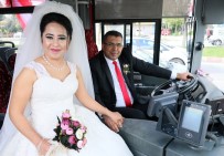 GELİN ARABASI - Belediye Otobüsü Gelin Arabası Oldu