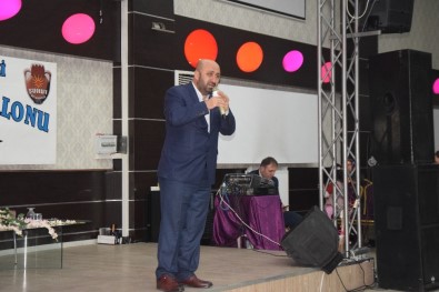 İlahiyatçı Yazar Ömer Döngeloğlu, Afyonkarahisar'da Konferans Verdi