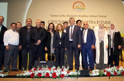 Ispartalı Çiftçiler Beştepe'deki Çiftçiler Buluşmasına Katıldı