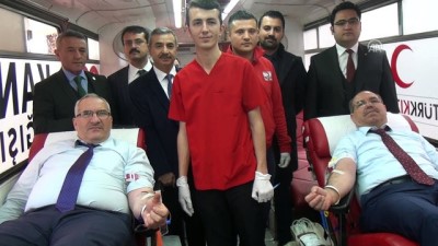 Milletvekilleri Mehmetçik İçin Kan Bağışı Yaptı