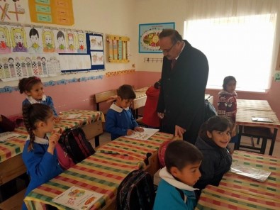 Alagöz Köy Okullarını Gezdi