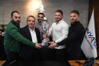 İSMAİL BALABAN - Balaban, Sevincini Başkan Böcek'le Paylaştı