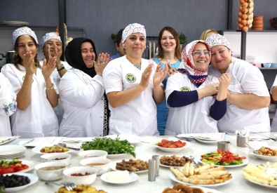 Buca'nın Kursları Salonlara Sığmıyor