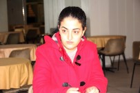 CİNSEL TACİZ DAVASI - Genç kadını tecavüzle tehdit eden ücretli öğretmenin işine son verildi