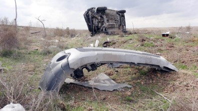 (Özel) Aksaray'da Çarpışan Otomobillerin Görüntüleri Güvenlik Kamerasında