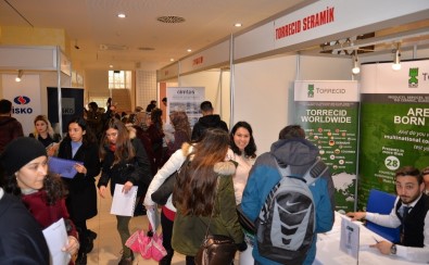 Bursa'nın En Büyük 'Öğrenci Kariyer Fuarı' Başladı