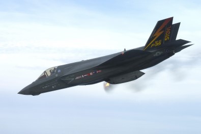 F-35'ler bir yıl içinde geliyor