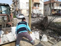 ÇEVRE KIRLILIĞI - İzmit Belediyesi'nden Atık Madde Uyarısı