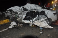 Karşı Şeride Geçen Araç Tırla Kafa Kafaya Çarpıştı Açıklaması 1 Ölü, 1 Yaralı