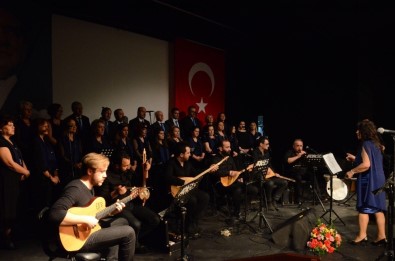 Kuşadası'nda 'Doğu Anadolu'dan Esintiler' Konseri