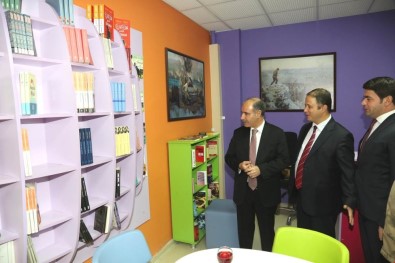 Şırnak'ta Şehit Polis Adına Z Kütüphane Açıldı
