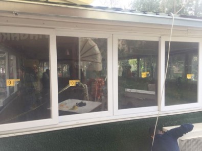 Tahliye Edilen Büfesini Kurşunladı