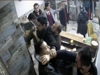 ÖZEL HAREKATÇI - İlgi İsteyen Polis Garsonu Tokatladı, İşletmeciye Silah Doğrulttu