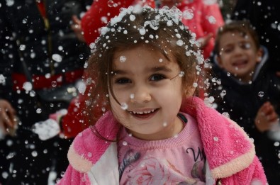Mersin'de Kar Festivali Coşkusu