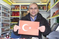 MUSTAFA KAHRAMAN - MHP Tokat'ta Esnafa 2 Bin 'Türk Bayrağı' Dağıttı