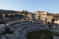 Stratonikeia Antik Kenti'ndeki Tarihi Ev Restore Ediliyor