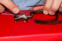 Tel Ve Çivilerin Büyüleyici Dansı 'Filografi'