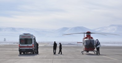 Kars'ta Erken Dünyaya Gelen Bebek Ambulans Helikopterle Elazığ'a Sevk Edildi