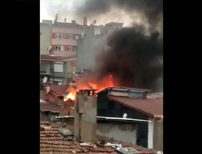 Kasımpaşa'da korkutan yangın