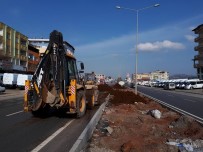 Nurdağı Belediyesi Refüj Çalışmalarını Sürdürüyor