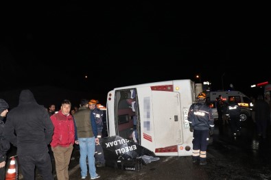 Zonguldak'ta Yolcu Midibüsü Devrildi Açıklaması 1 Ölü, 16 Yaralı