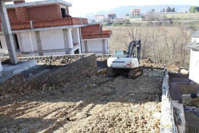 Başiskele'de Yeni Yollar Yapılıyor