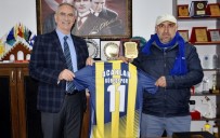 SANDIKLISPOR - Başkan Kale'den Spora Destek