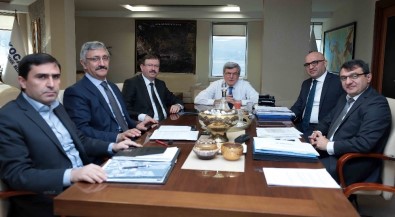 Başkan Karaosmanoğlu, 'Yeni Ufuklara Koşuyoruz'