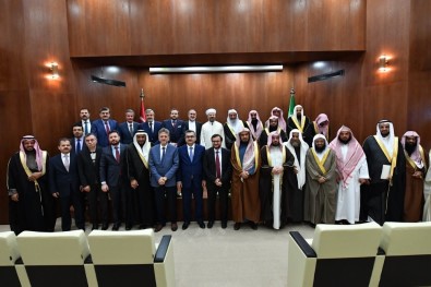 Diyanet İşleri Başkanı Erbaş, Riyad'da Konferans Verdi
