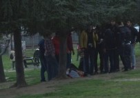 GRUP GENÇ - İstanbul'da Bıçaklı Kavga Açıklaması 3 Yaralı