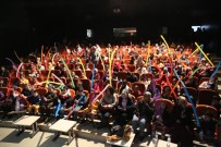 ÇOCUK TİYATROSU - Niğde'de Çocuk Tiyatrosu Büyük İlgi Gördü