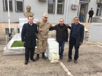 EĞITIM BIR SEN - Sason'da Mehmetçik İçin Hazırlanan Bal Ve Cevizli Sucuk Karakola Teslim Edildi