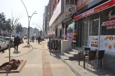 Batman Belediyesinden Esnaflara 'Kaldırım İşgali' Uyarısı