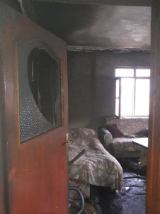 Bilecik'te Ev Yangını, 2 Kişi Yaralandı