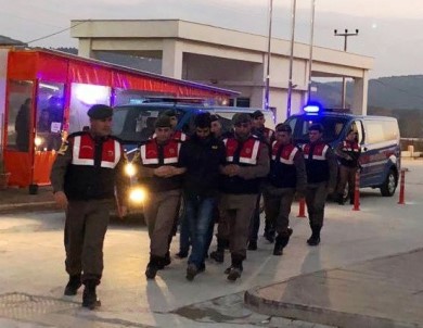 Çanakkale'de Terör Örgütü Propagandasına 4 Gözaltı