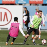 METİN OKTAY - Galatasaray'da Konyaspor Mesaisi Başladı