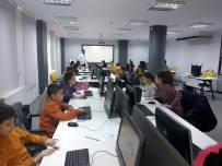 ÖMER SEYFETTİN - Kartepeli Öğrenciler, 3D Yazıcı Kullanımını Öğrendiler