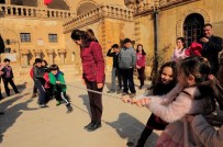 ÇOCUK OYUNLARI - Öğrenciler Müzede Eğlendi