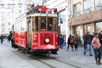 Yeni Yüzüne Kavuşan İstiklal Caddesi Havadan Görüntülendi