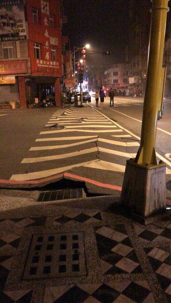 Tayvan'da deprem... İlk görüntüler korkunç