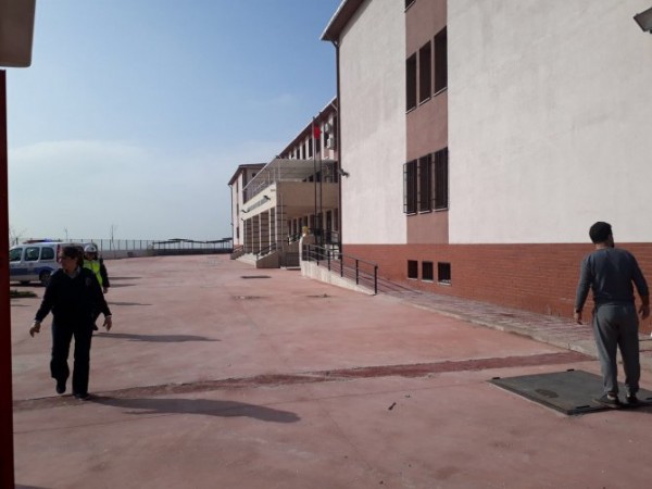 İzmir'de korkutan patlama