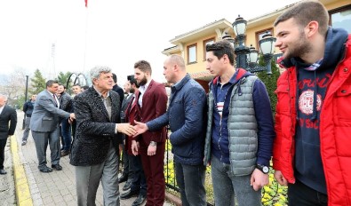 Başkan Karaosmanoğlu Gençlik Meclisi'ni Ziyaret Etti