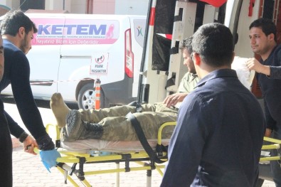 Çatışmalarda Yaralanan 8 ÖSO İle 2 Türk Askeri Kilis'e Getirildi